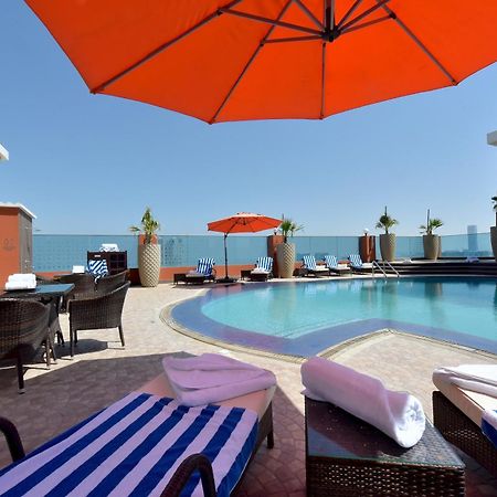 Ramada By Wyndham Manama City Centre Bagian luar foto