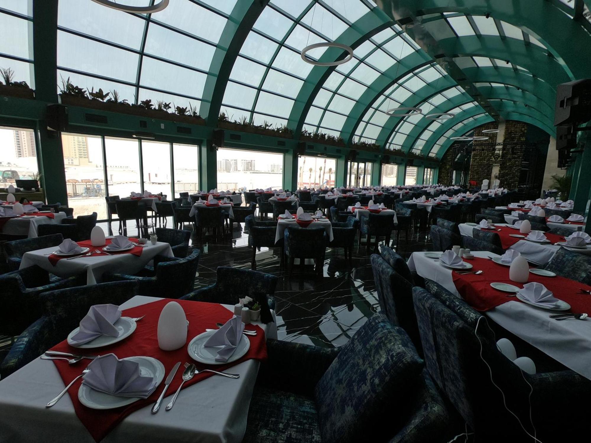 Ramada By Wyndham Manama City Centre Bagian luar foto