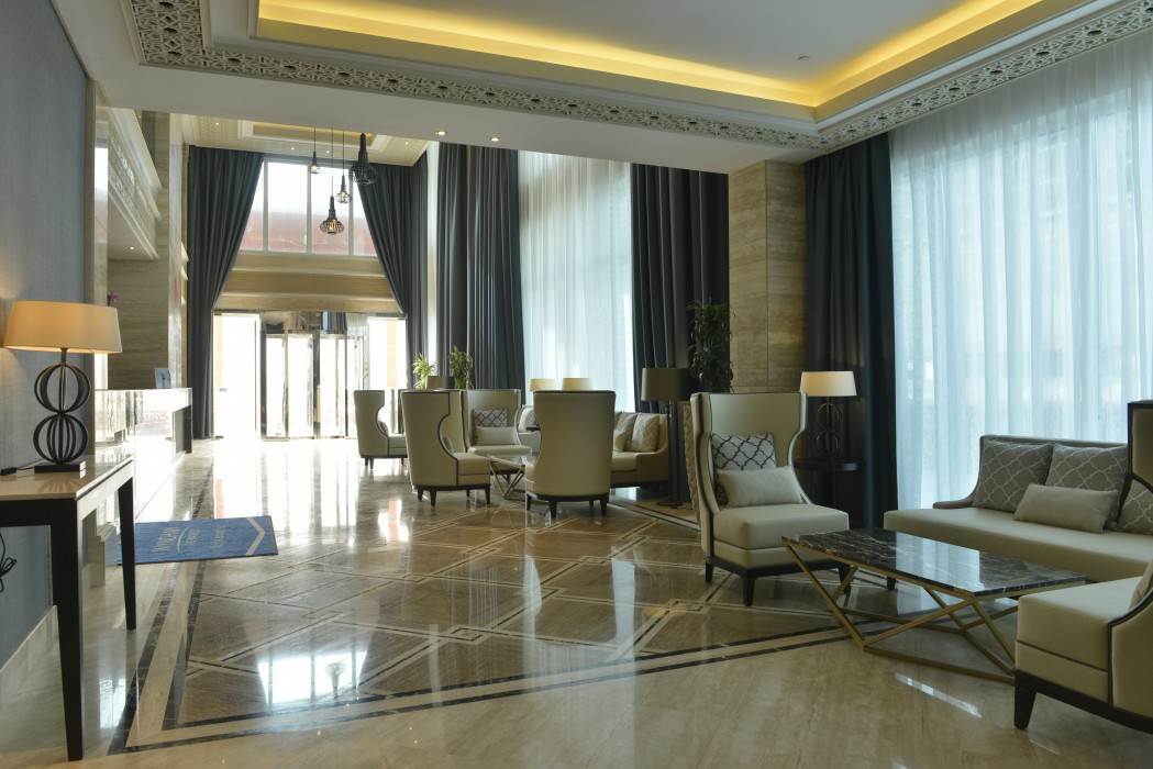 Ramada By Wyndham Manama City Centre Bagian luar foto