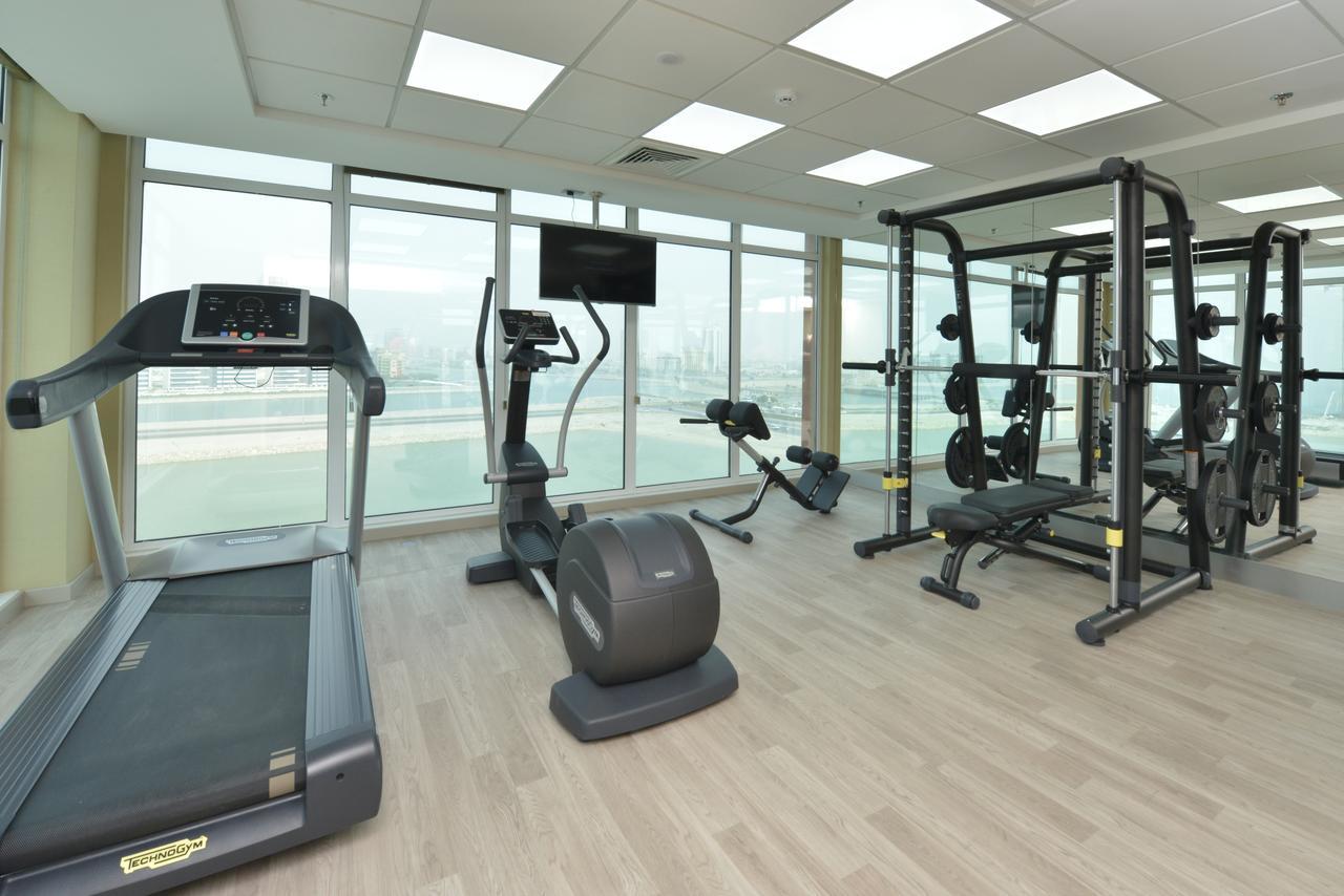 Ramada By Wyndham Manama City Centre Bagian luar foto